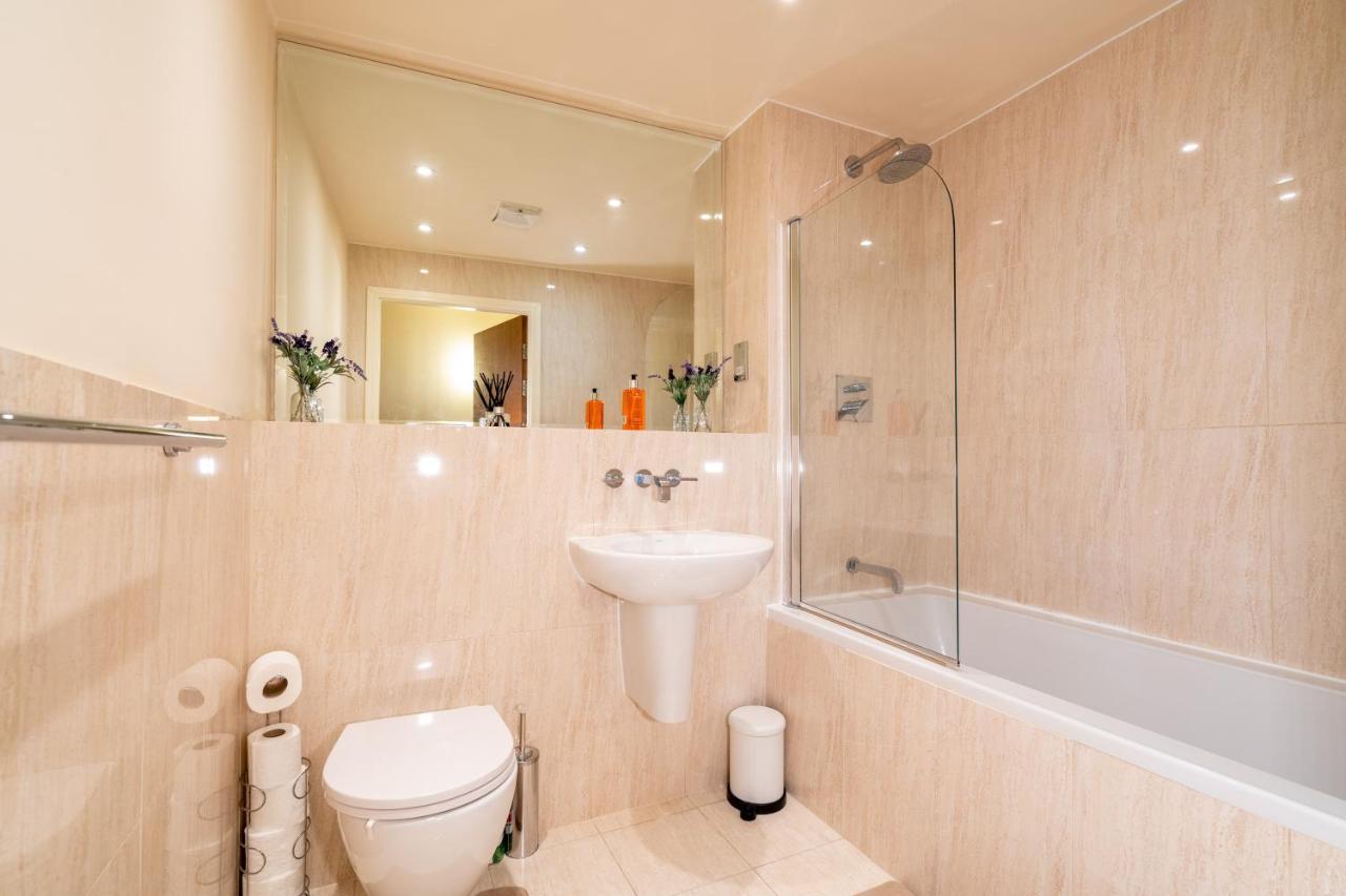 Avril Serviced Apartment เบอร์มิงแฮม ภายนอก รูปภาพ