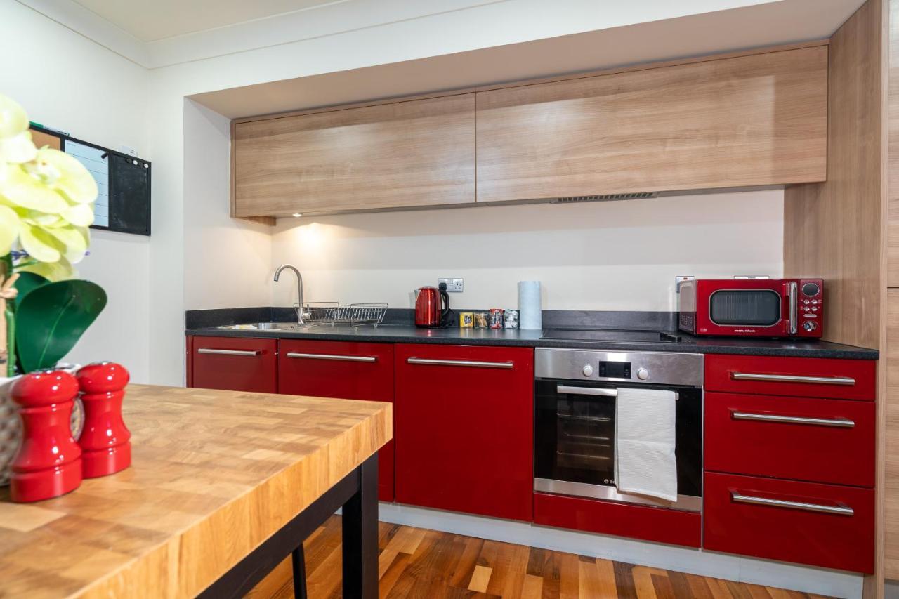 Avril Serviced Apartment เบอร์มิงแฮม ภายนอก รูปภาพ